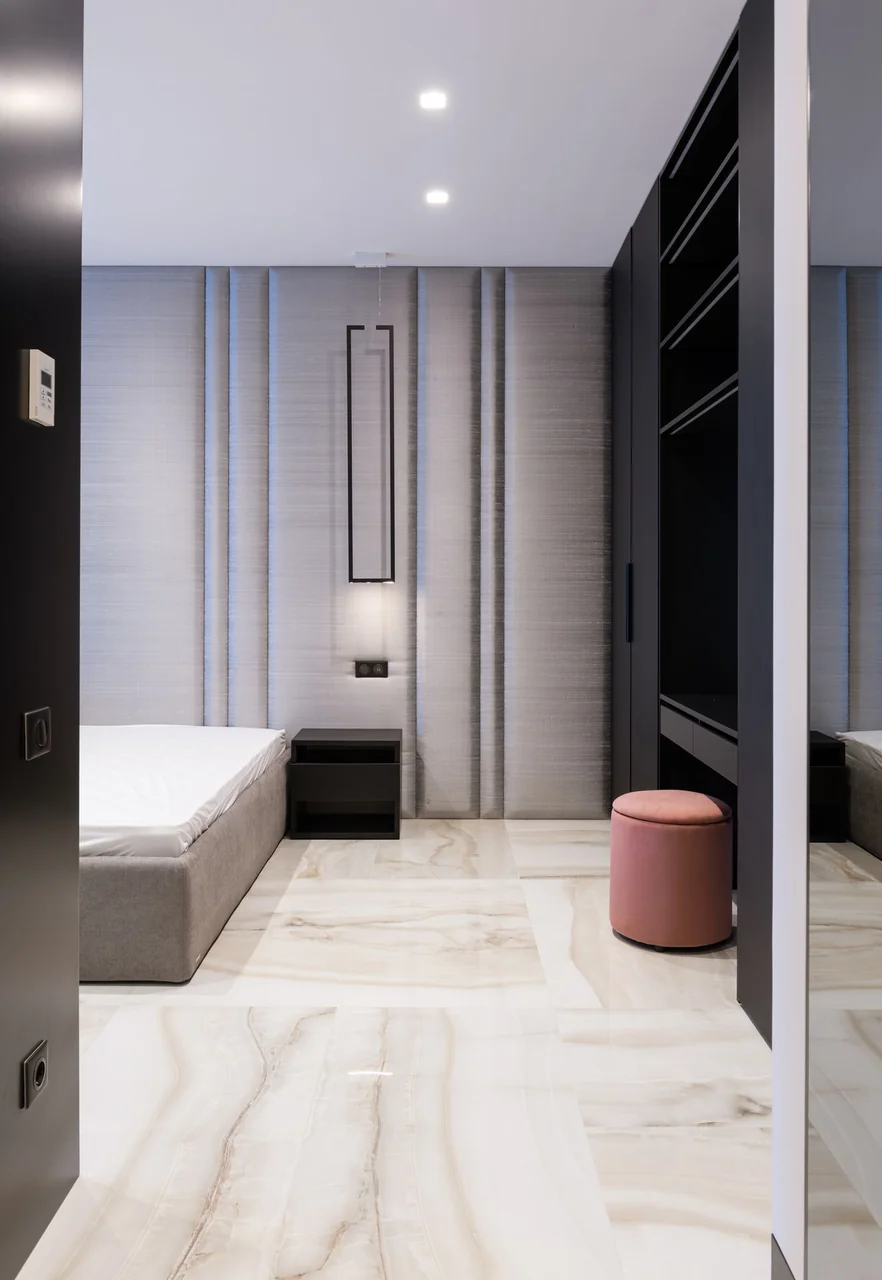 Deluxe Room Bedding